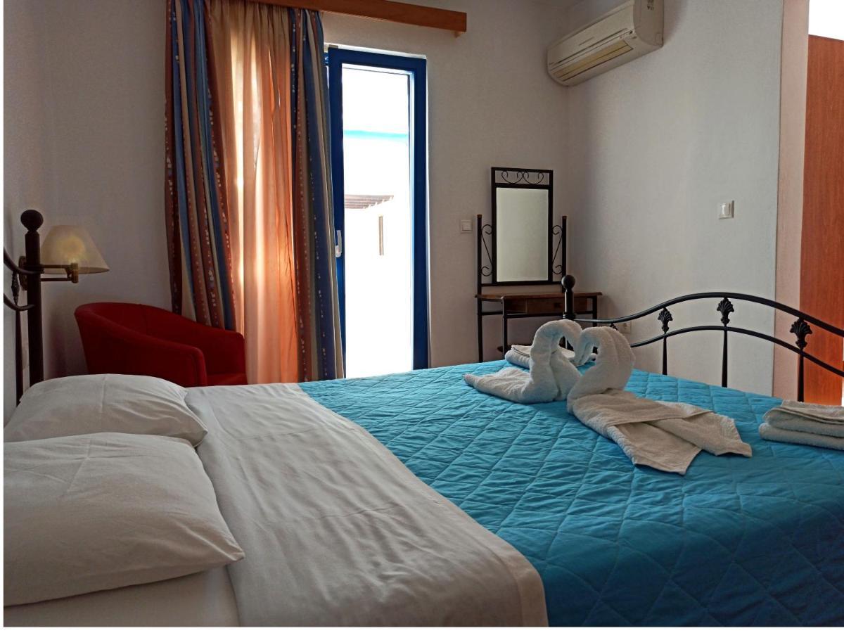 Ellibay Aparthotel Livadia  Bagian luar foto