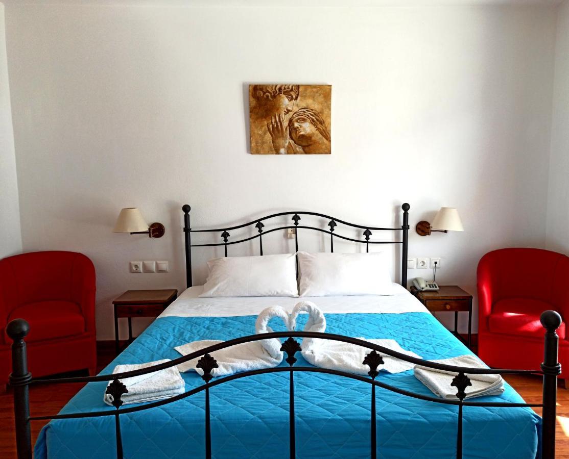 Ellibay Aparthotel Livadia  Bagian luar foto