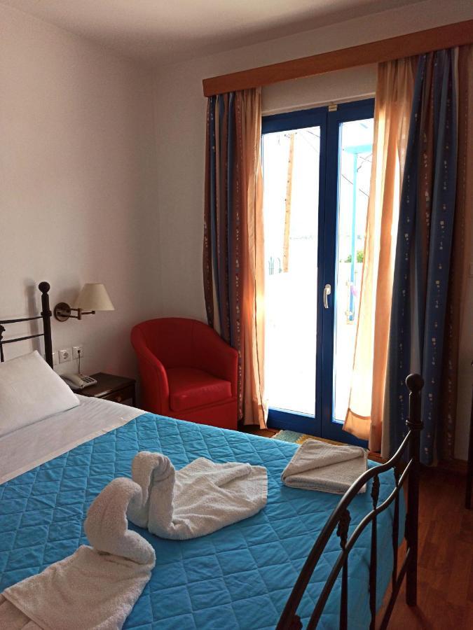 Ellibay Aparthotel Livadia  Bagian luar foto