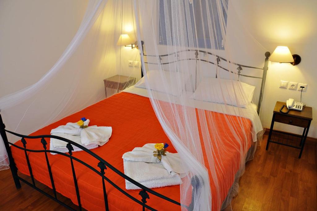 Ellibay Aparthotel Livadia  Bagian luar foto