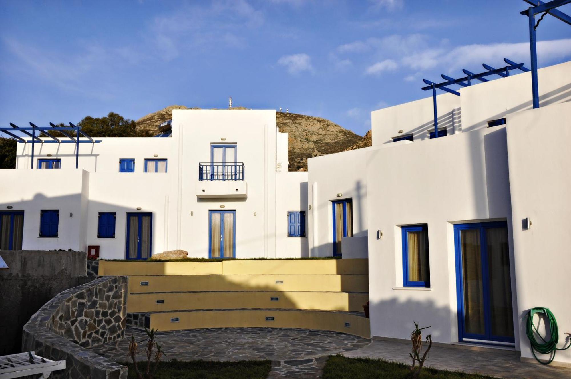 Ellibay Aparthotel Livadia  Bagian luar foto