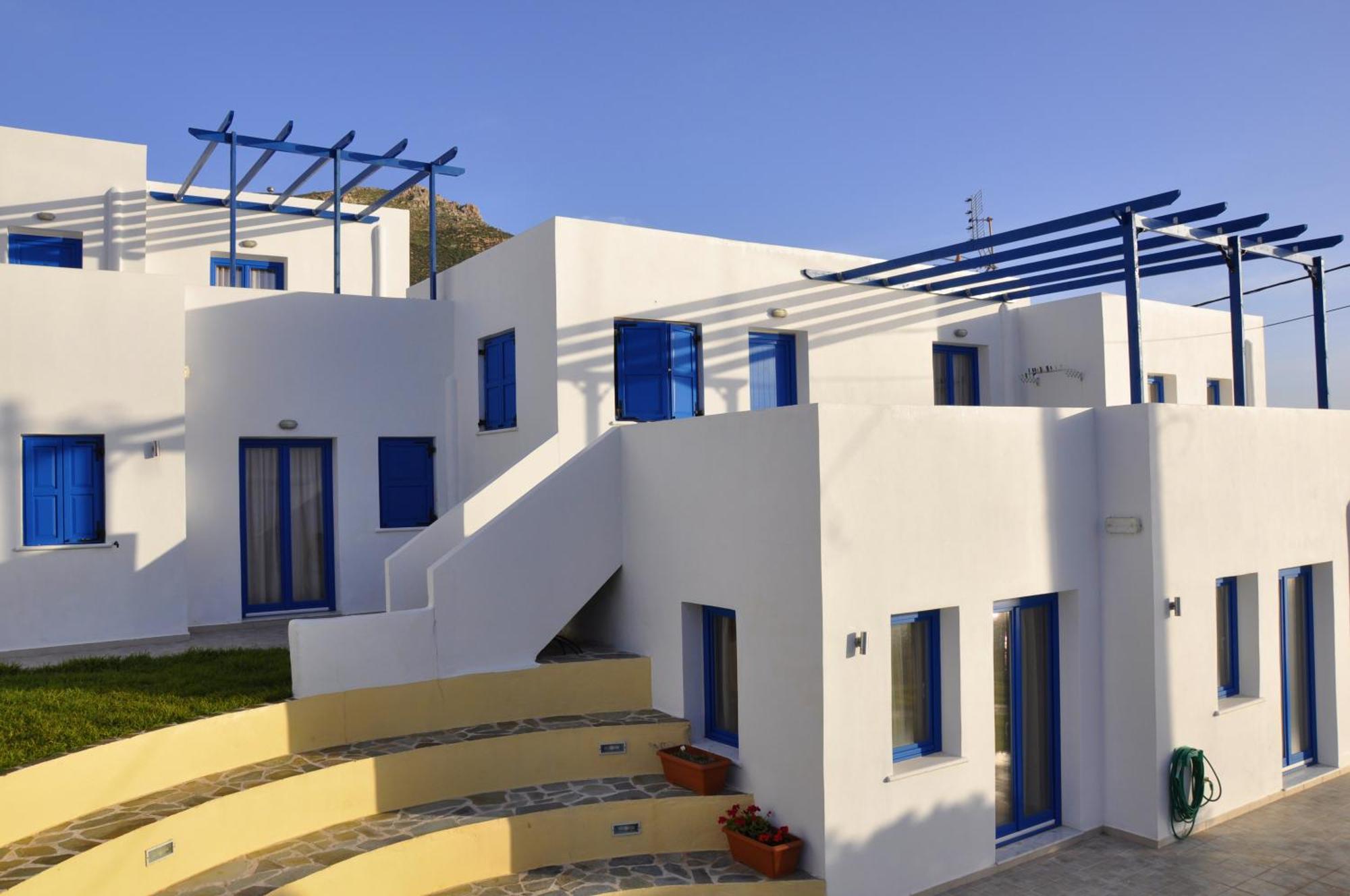 Ellibay Aparthotel Livadia  Bagian luar foto