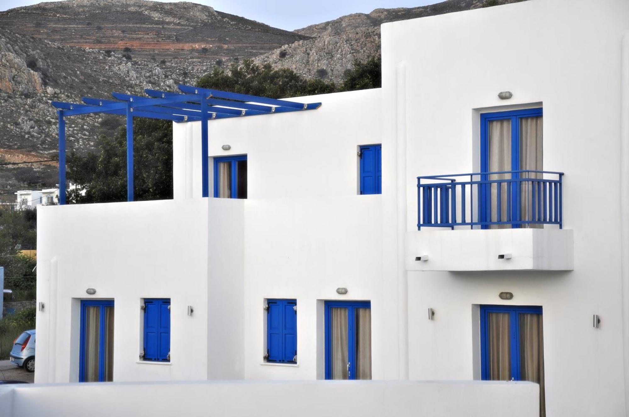 Ellibay Aparthotel Livadia  Bagian luar foto
