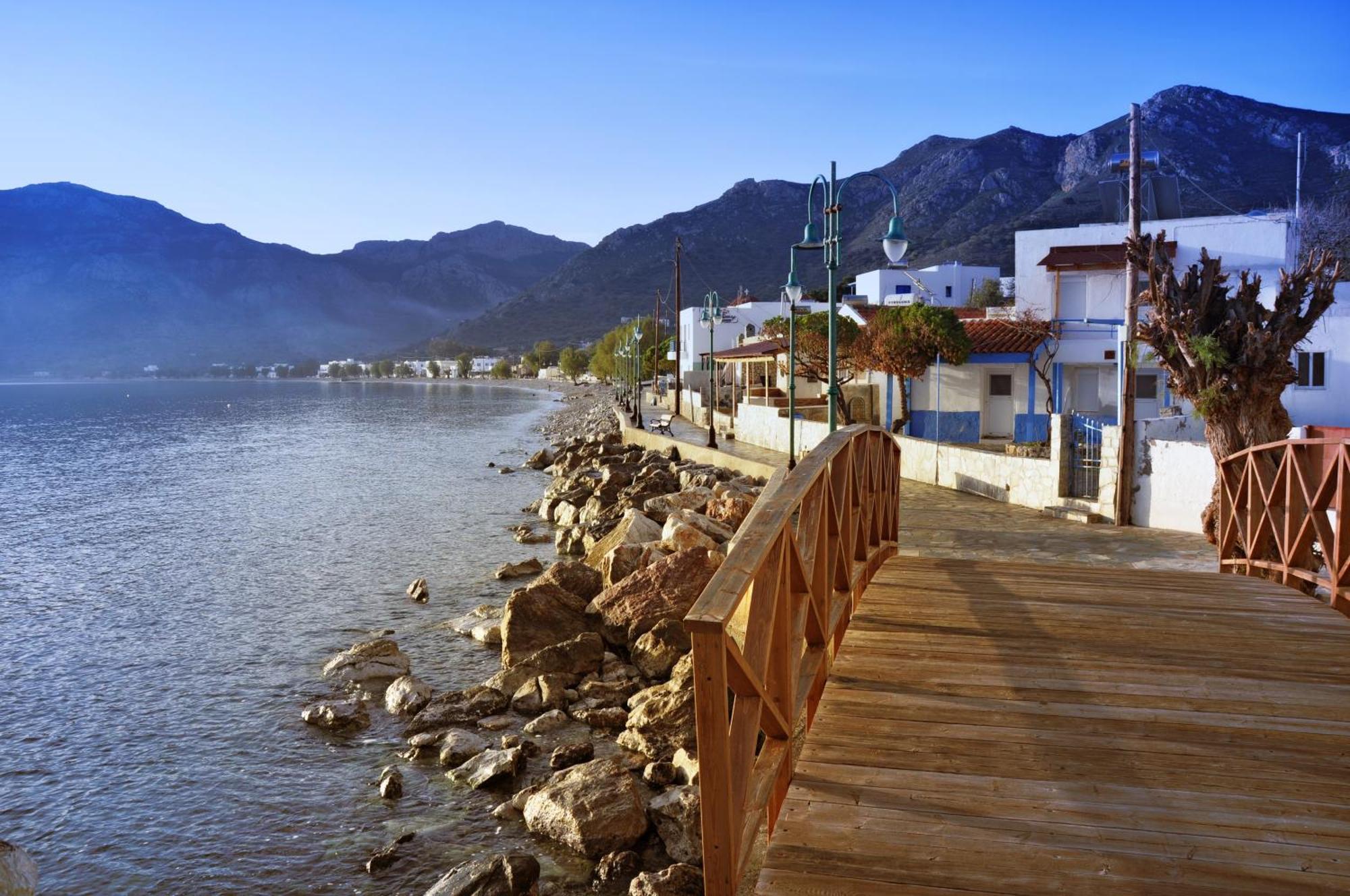 Ellibay Aparthotel Livadia  Bagian luar foto