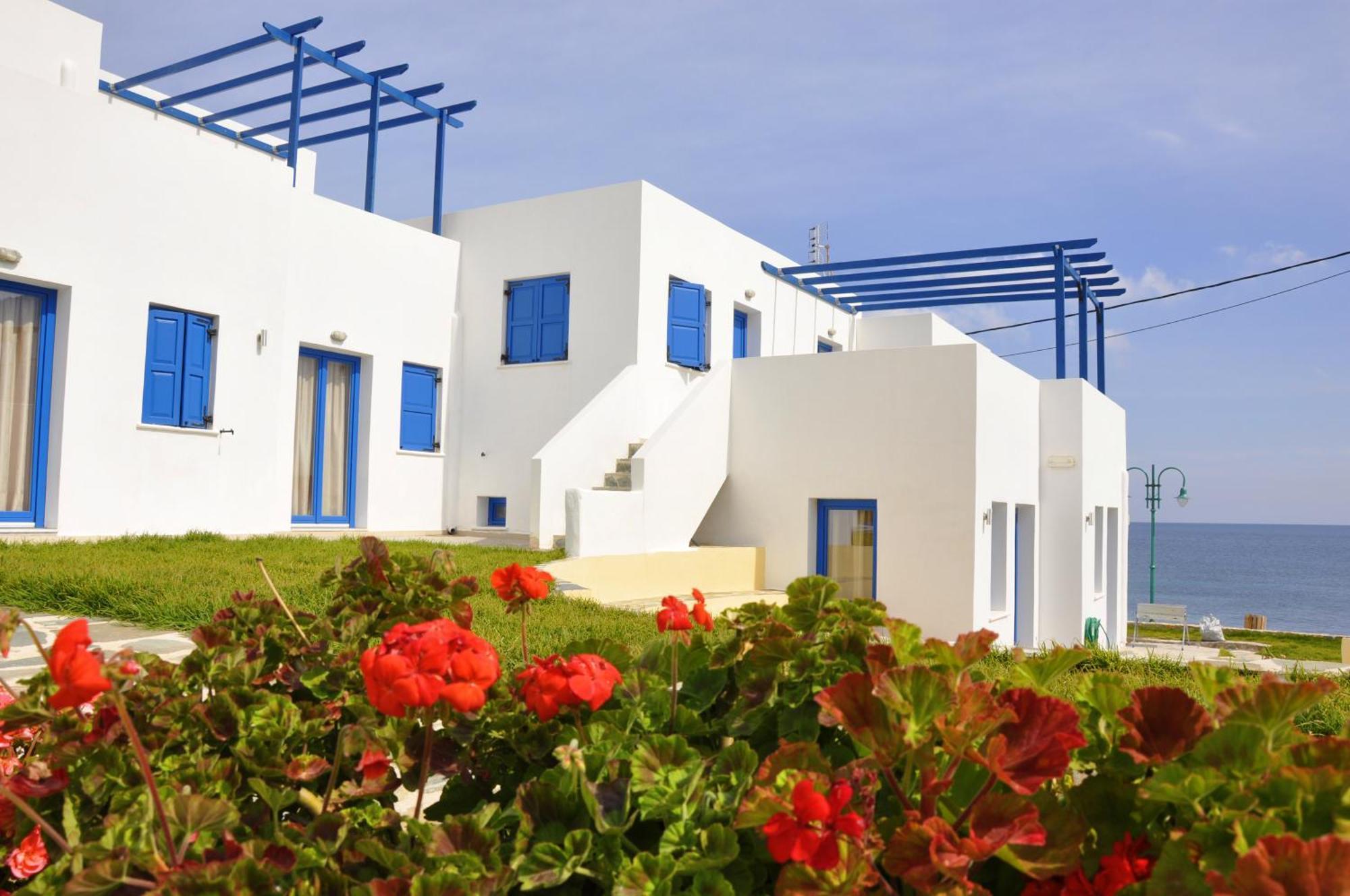 Ellibay Aparthotel Livadia  Bagian luar foto