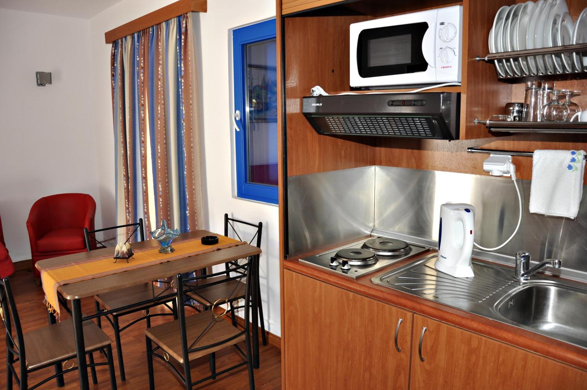 Ellibay Aparthotel Livadia  Bagian luar foto