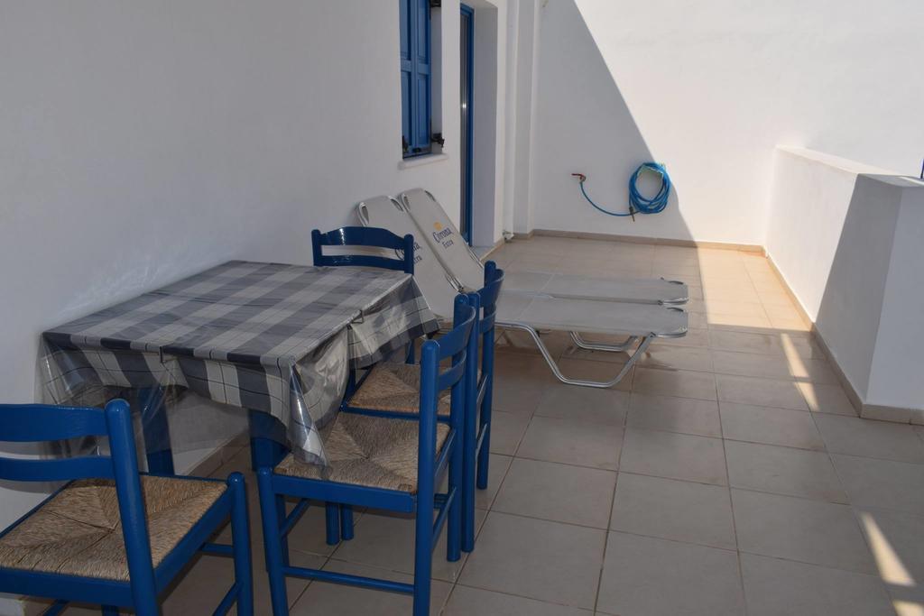 Ellibay Aparthotel Livadia  Bagian luar foto